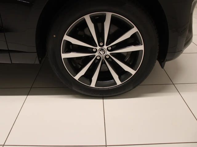 Jaguar F-Pace AWD D300 R-Dynamic