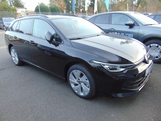 Volkswagen Golf Life Variant