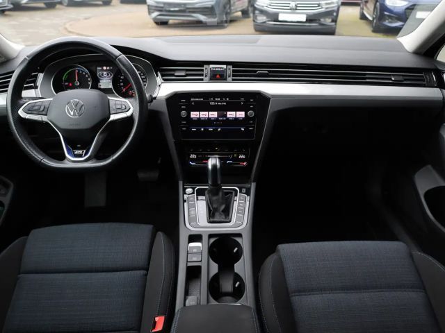 Volkswagen Passat GTE Variant