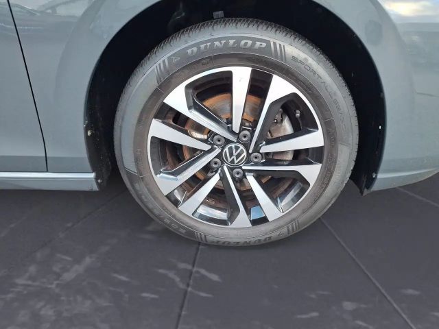 Volkswagen Golf 1.5 TSI