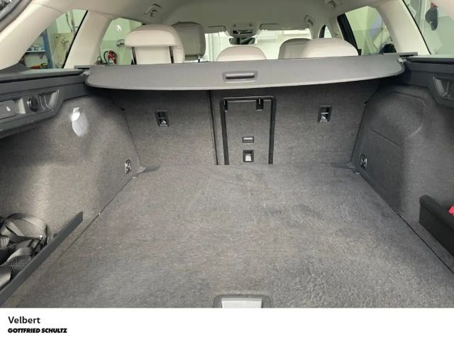 Volkswagen Passat 1.5 eTSI Business DSG Variant