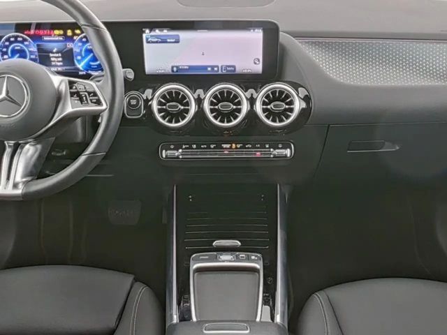 Mercedes-Benz EQA 300 4MATIC Progressive