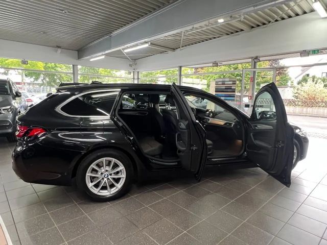 BMW 520 520d Business Line Touring xDrive