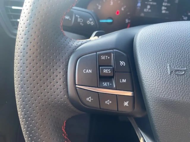 Ford Focus ST Line Wagon