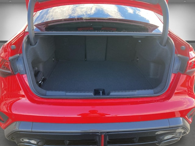 Audi RS3 Quattro S-Tronic Sedan