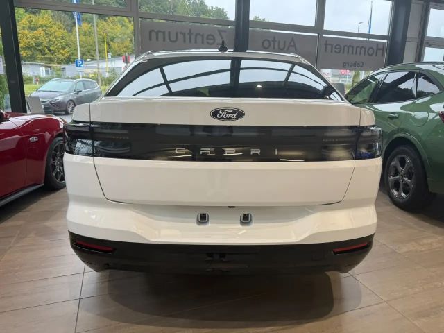 Ford Capri Premium RWD