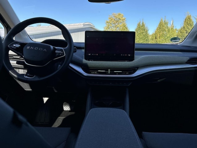 Skoda Enyaq Navi AHK Panorama LED SHZ Klima RFK PDC