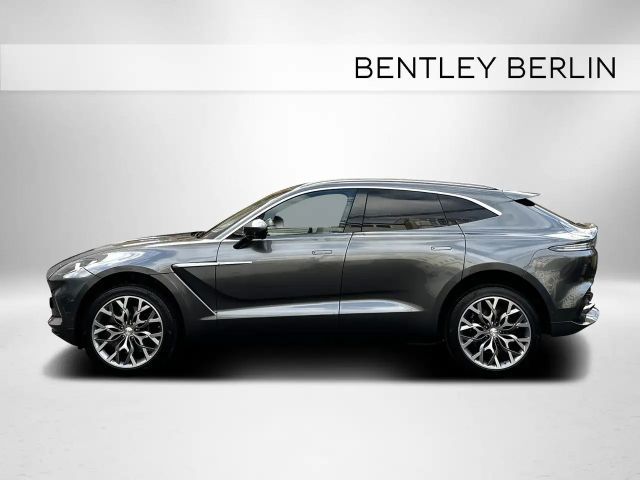 Aston Martin DBX V8