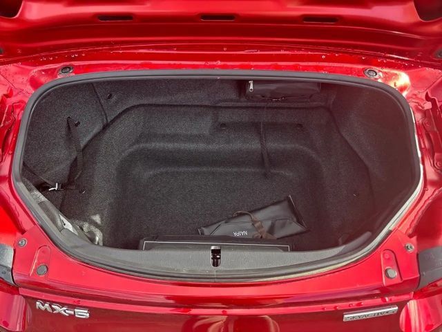 Mazda MX-5 Exclusive-line SkyActiv