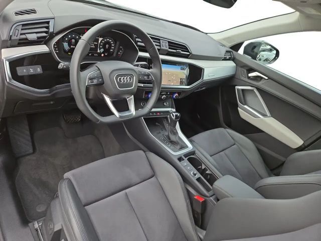 Audi Q3 35 TFSI S-Tronic