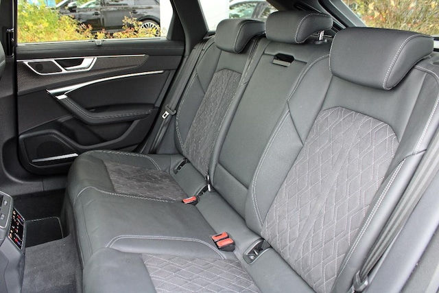 Audi S6 Avant Quattro