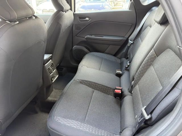 Renault Captur EDC Evolution Hybrid