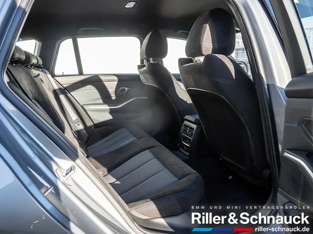 BMW 330 330i M-Sport Touring xDrive