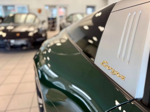 Porsche 992 4S Cabrio Targa