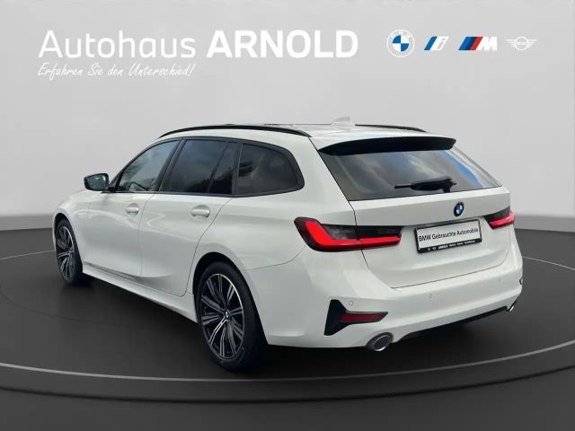 BMW 320 320d Sport Line Touring xDrive