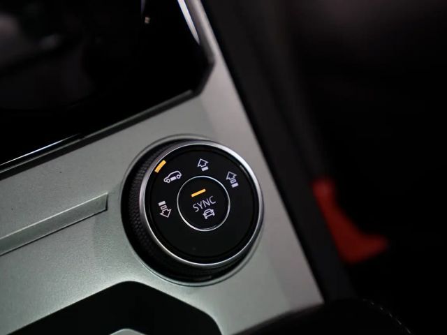 Volkswagen Touareg R-Line Style