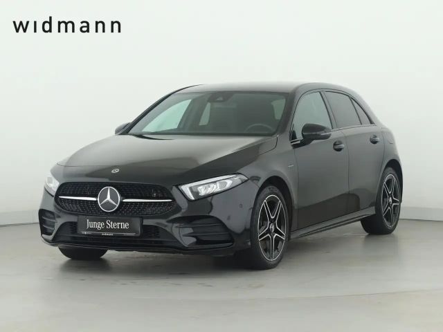 Mercedes-Benz A 250 A 250 e AMG Line