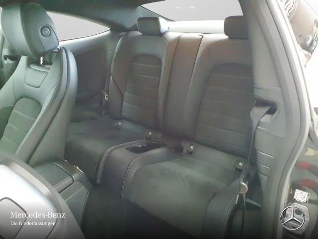 Mercedes-Benz C 180 AMG Line Coupé