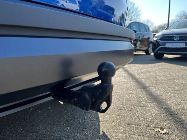 Skoda Karoq 1.5 TSI Ambition Clever