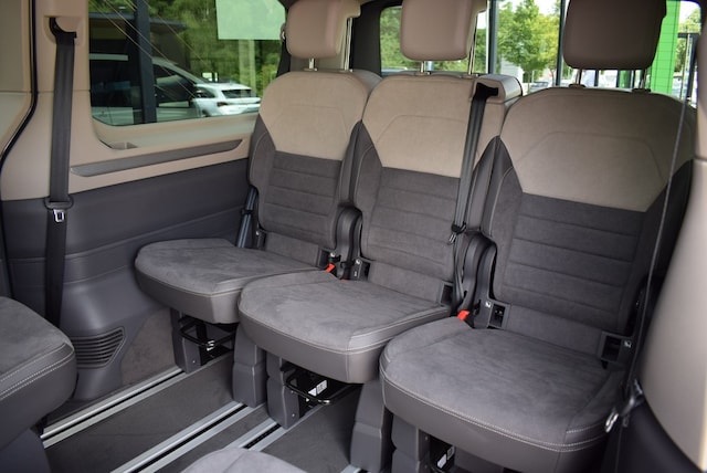 Volkswagen Multivan 2.0 TDI DSG Lang T7