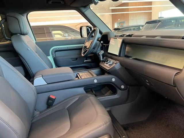 Land Rover Defender 90 D300