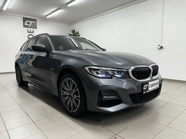 BMW 330 330e M-Sport Touring xDrive