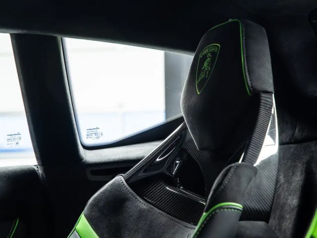 Lamborghini Huracan n Tecnica Carbon front & rear bonnet + Alcantara