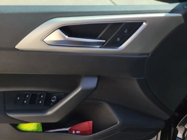 Volkswagen Polo Move