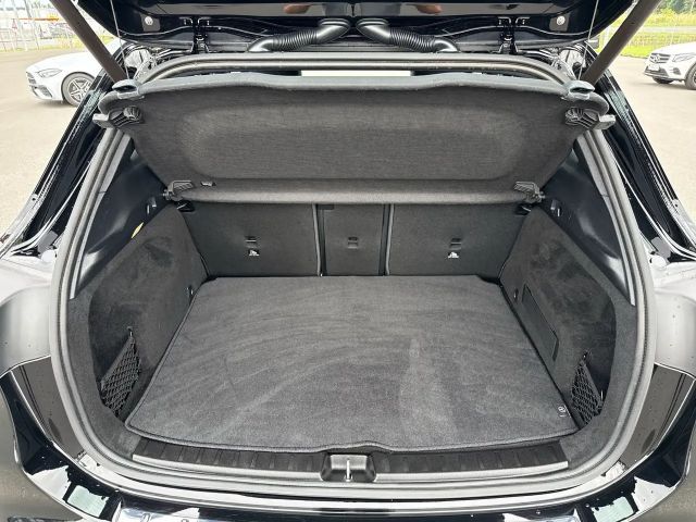 Mercedes-Benz GLA 200 PTS Cam Navi Wide LED SHZ EASY-PACK