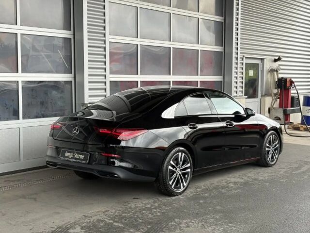 Mercedes-Benz CLA 180 Coupé Progressive