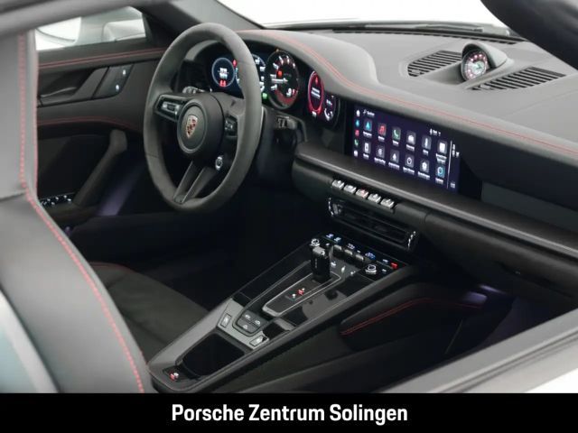 Porsche 992 Cabrio Carrera GTS