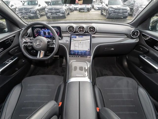 Mercedes-Benz C 300 AMG Line Sedan