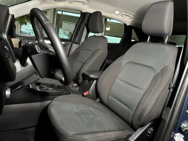 Ford Kuga Cool & Connect