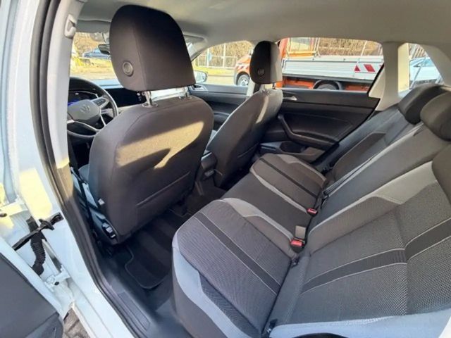 Volkswagen Polo 1.0 TSI IQ.Drive Style