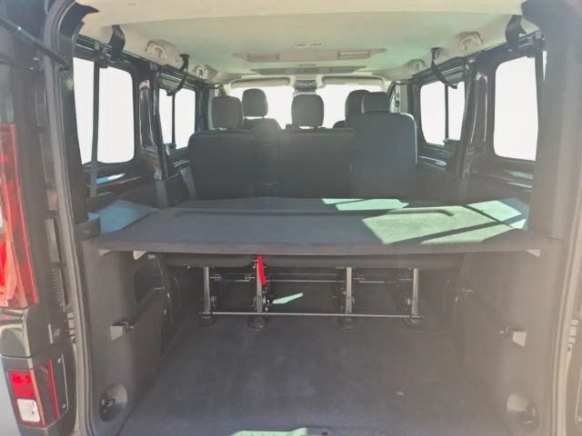 Nissan Primastar 8-zitter L1H1 Tekna