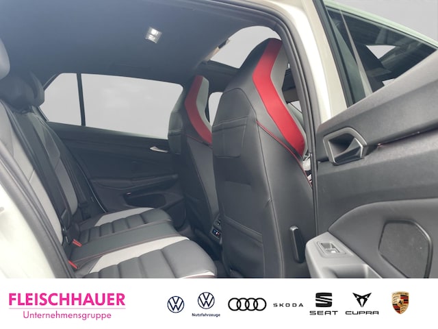 Volkswagen Golf 2.0 TSI Sound
