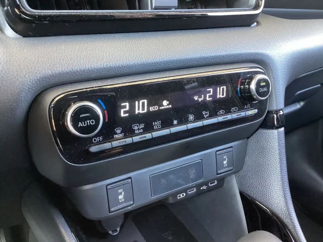 Toyota Yaris Hatchback Hybride VVT-i