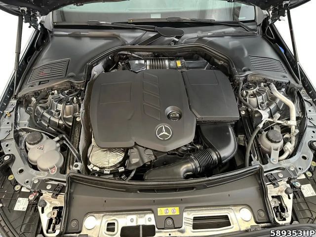 Mercedes-Benz C 220 AMG Line C 220 d Sedan