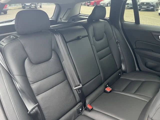 Volvo V60 AWD Dark Hybrid Plus T6