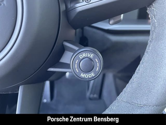 Porsche 992 Carrera Coupé GTS