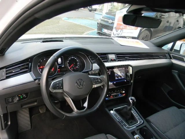 Volkswagen Passat Business Variant