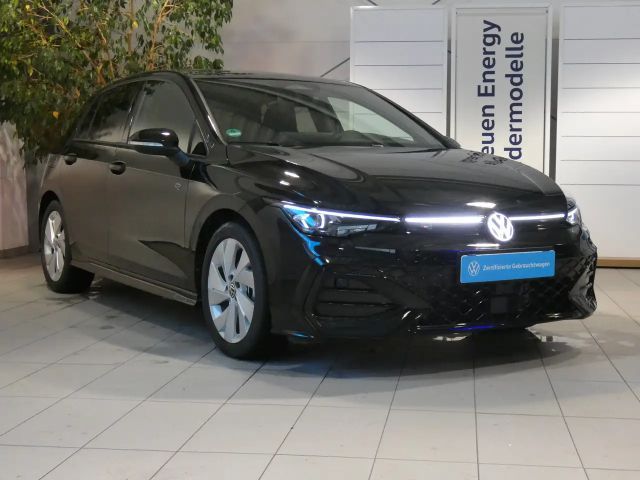 Volkswagen Golf 1.5 eTSI DSG R-Line