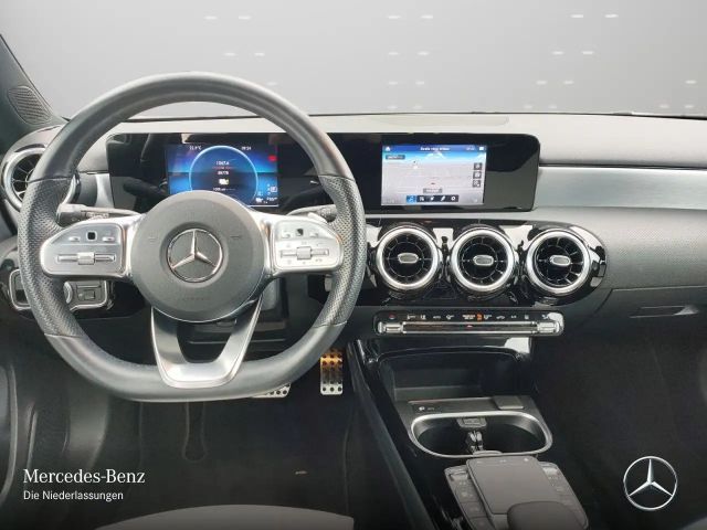 Mercedes-Benz A 250 A 250 e AMG Line