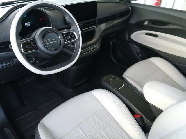 Fiat 500e 42 kWh La Prima