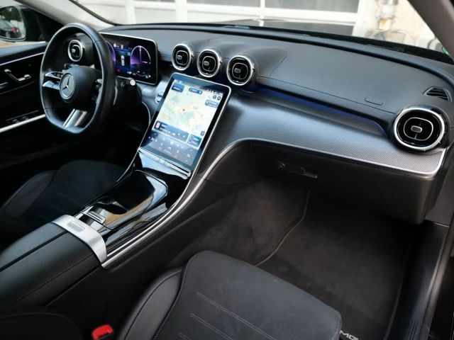 Mercedes-Benz C 220 AMG Line C 220 d Sedan