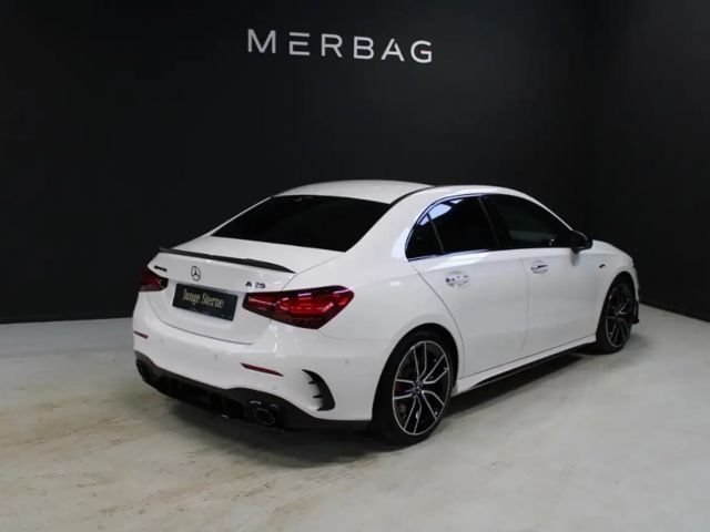 Mercedes-Benz A 35 AMG 4MATIC AMG Line