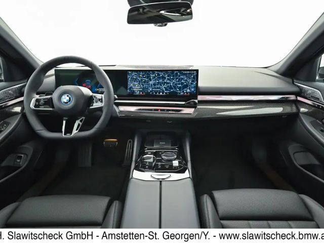 BMW i5 Sedan