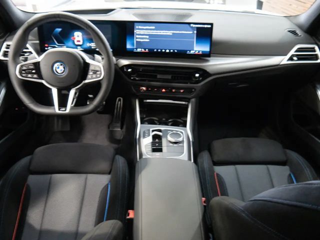 BMW 330 330e M-Sport Touring xDrive