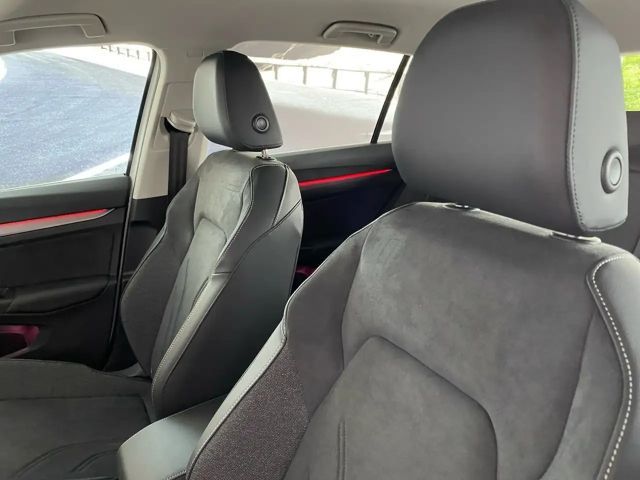 Volkswagen Golf 1.5 eTSI DSG Style