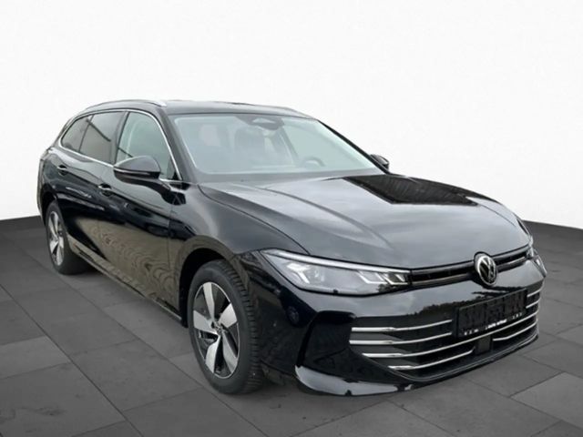 Volkswagen Passat 1.5 eTSI Business IQ.Drive